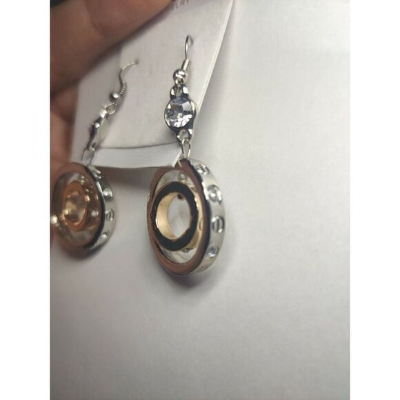 Crystal Jewelry 2 tone fish hoop earrings, Gold/Silver toned metal - Picture 5 of 6